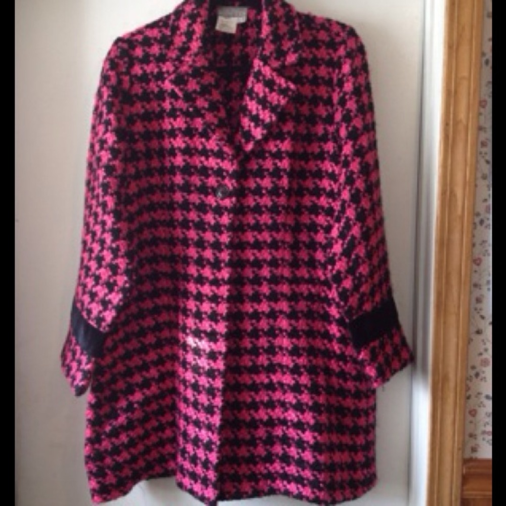 Inspiration Black & Pink Houndstooth Coat